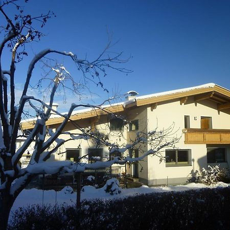 Ferienwohnungen Sommavilla Fulpmes Exterior photo